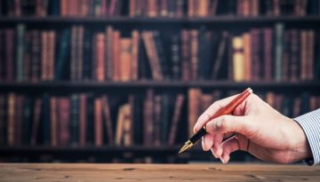AdobeStock_108320089_scrivere